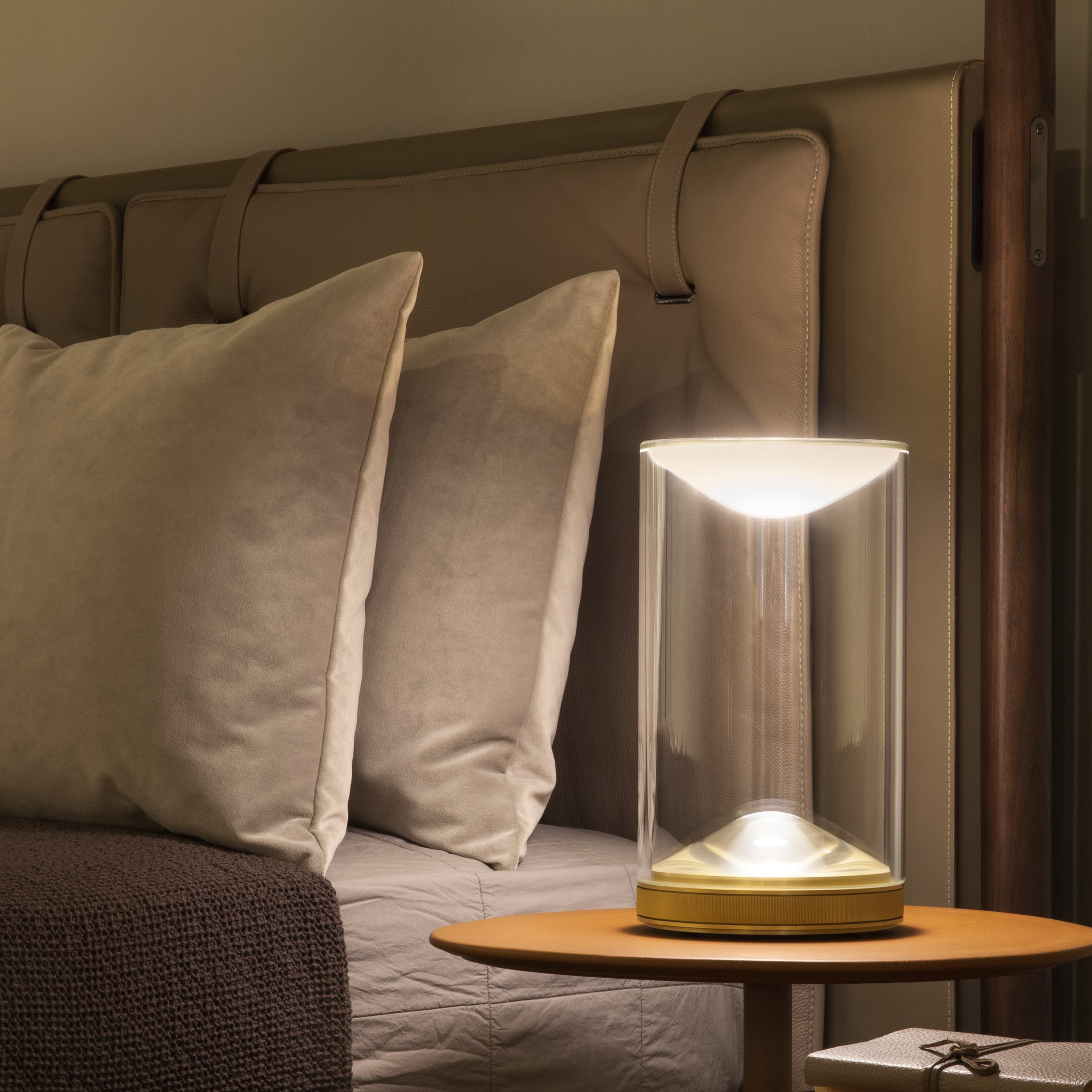 Eva Table Lamp By Lumina