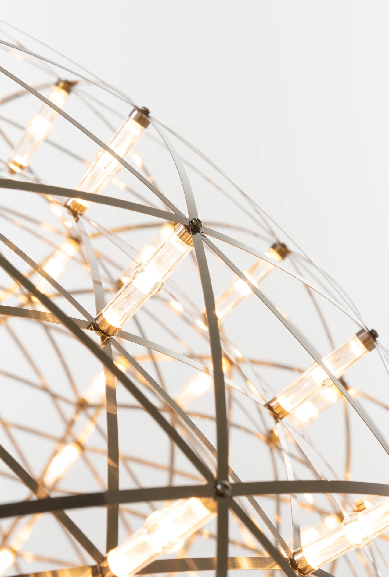 Raimond II Dome By Moooi