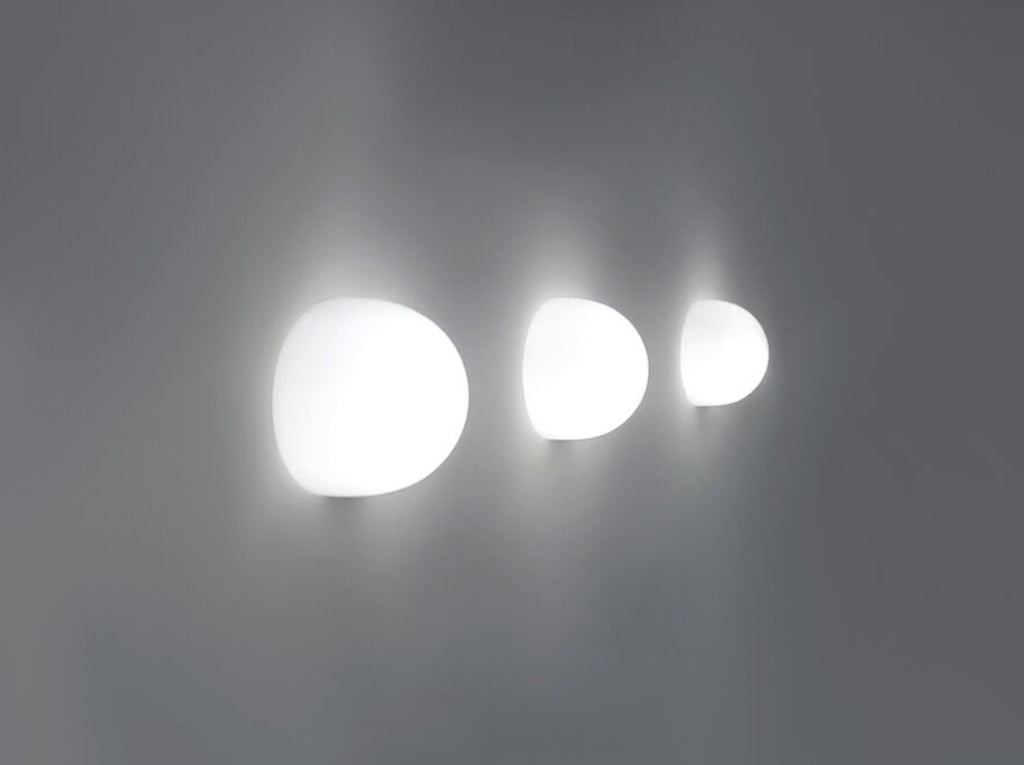 Glo-Ball Wall By FLos