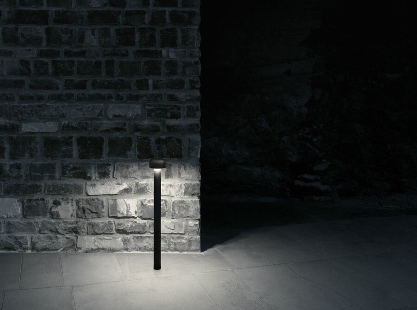 Bellhop 125 Bollard By FLos