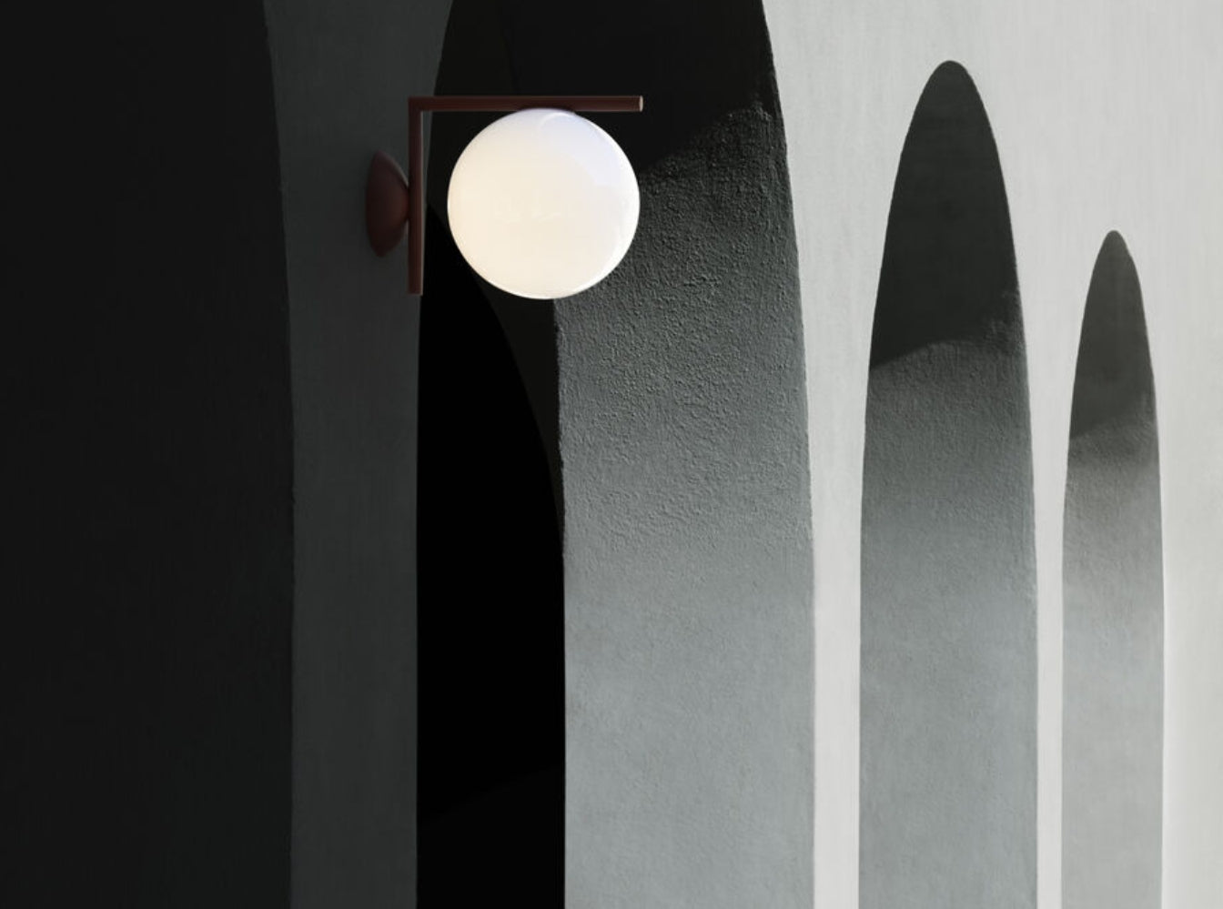 IC C/W Outdoor By Flos